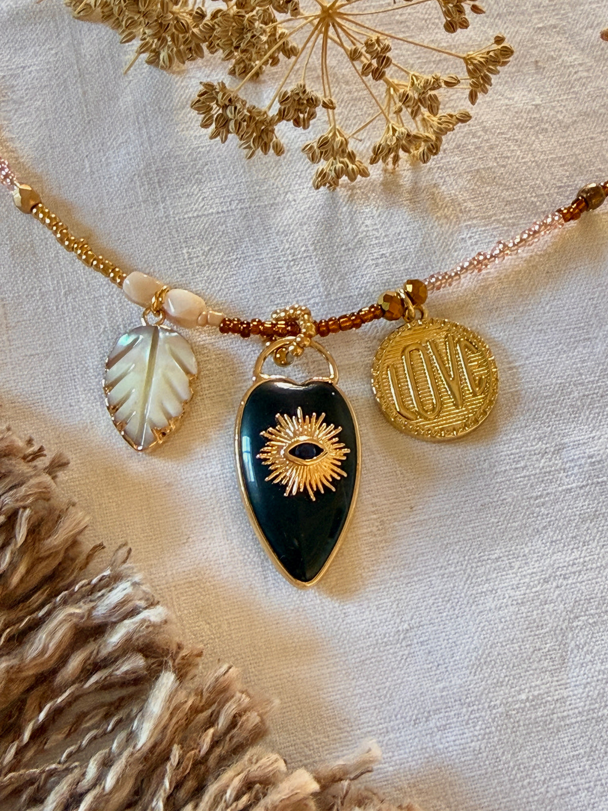 Grigri Love - ras de cou et son trio de pendentifs
