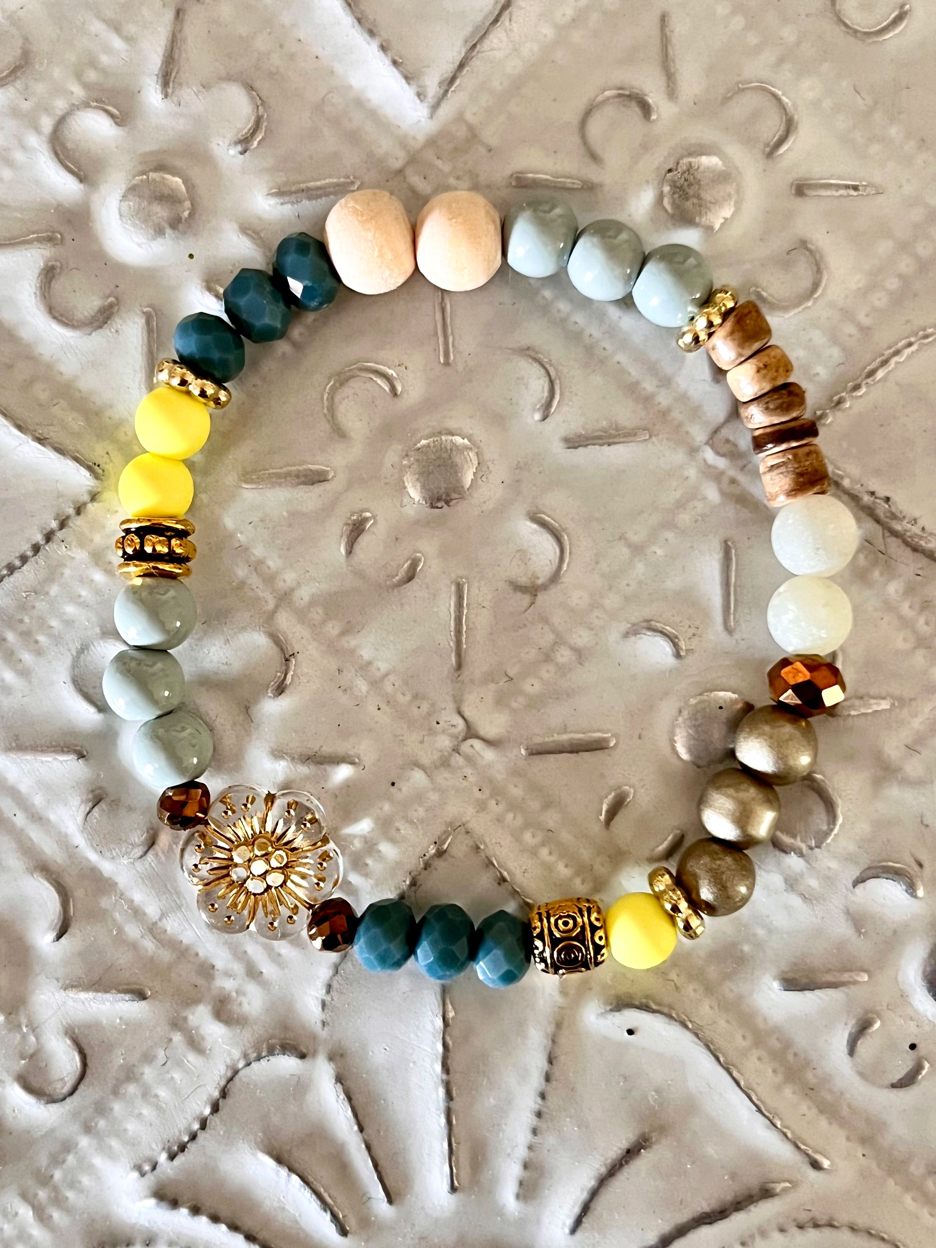 LISE – Bracelet bleu gris & fleur tchèques Arastuce