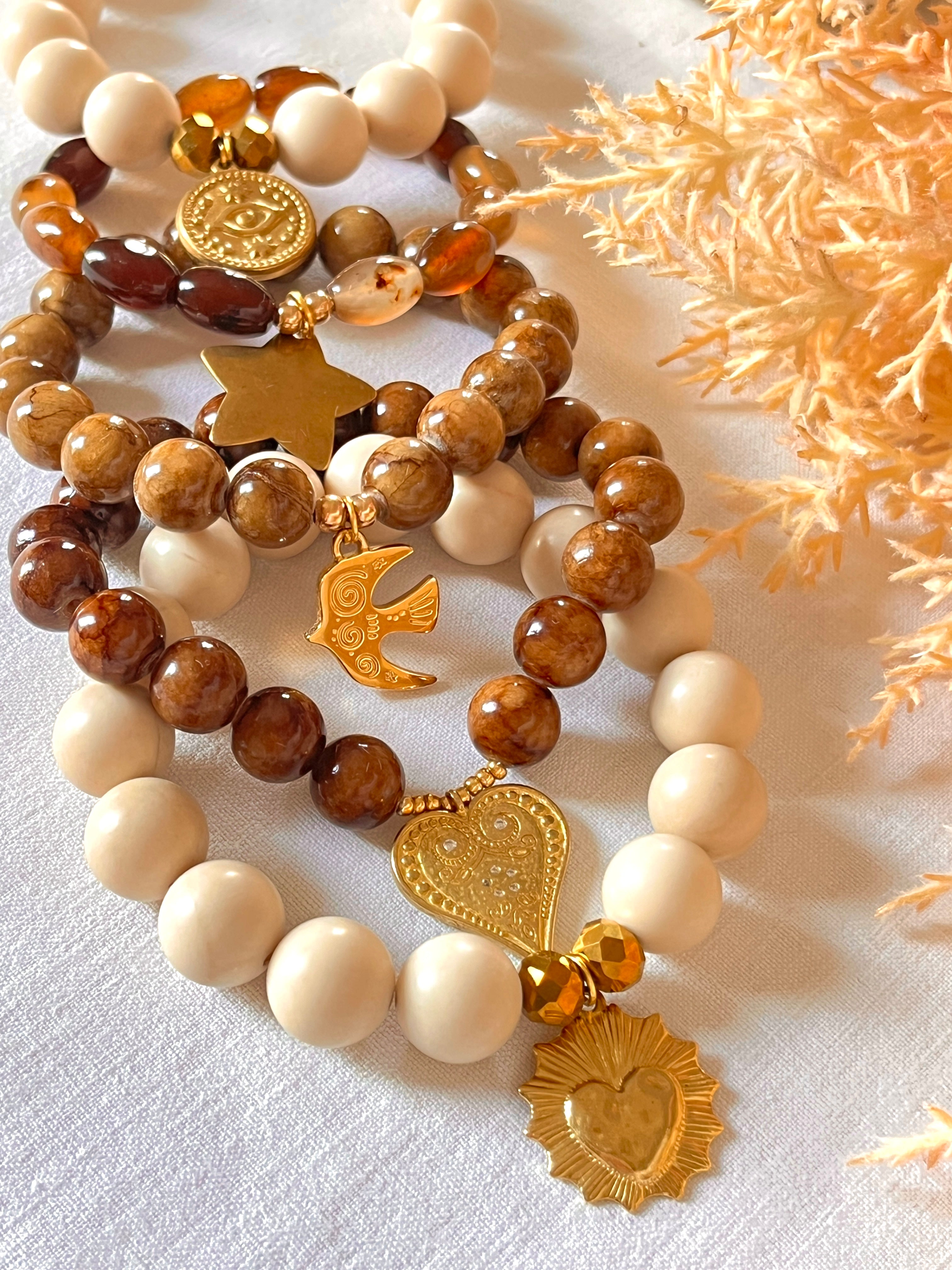 Céleste- Bracelet en pierre naturelle et médaille symbole. Arastuce