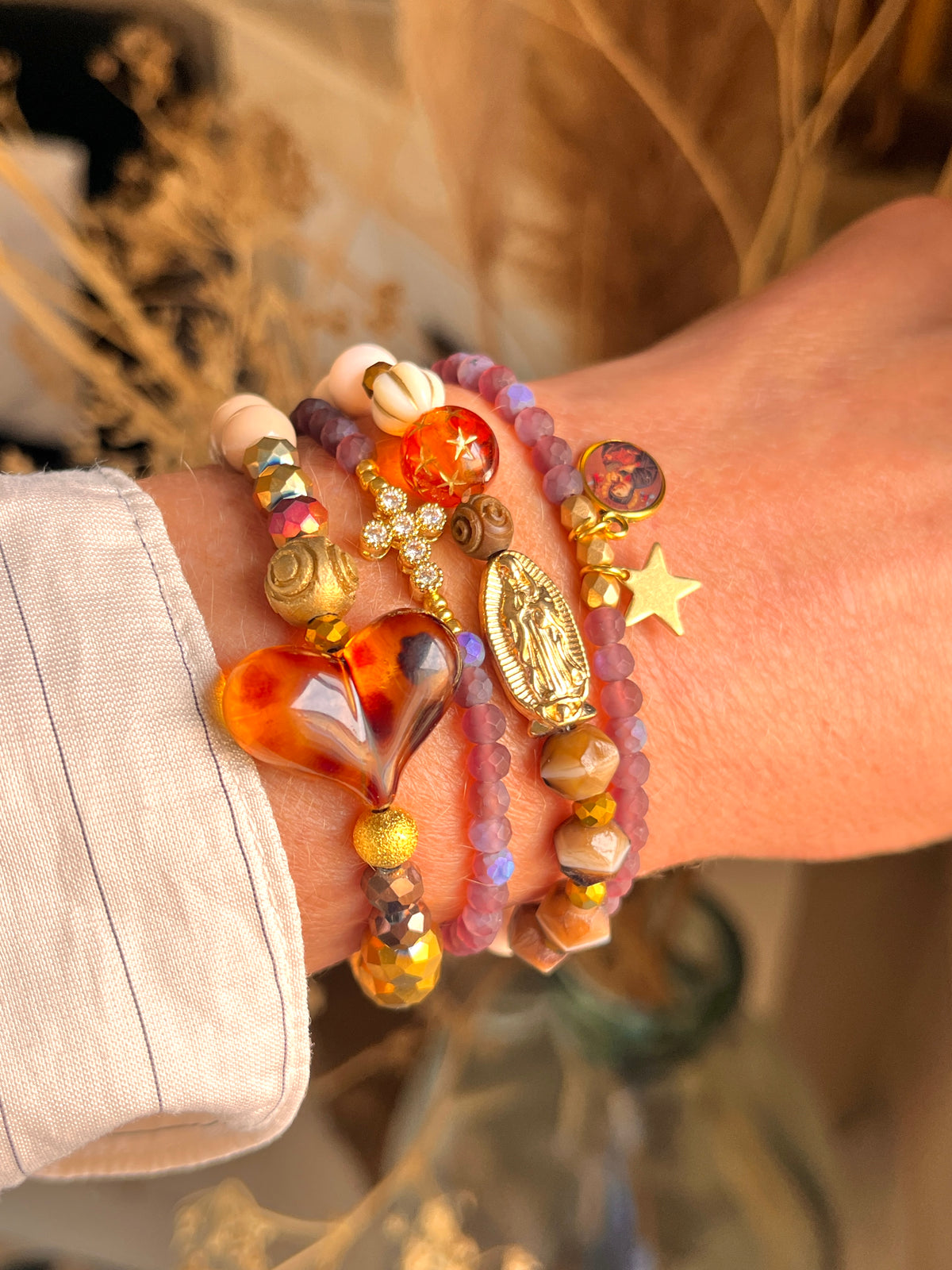 Charly – Bracelet multi perles et son coeur écaille