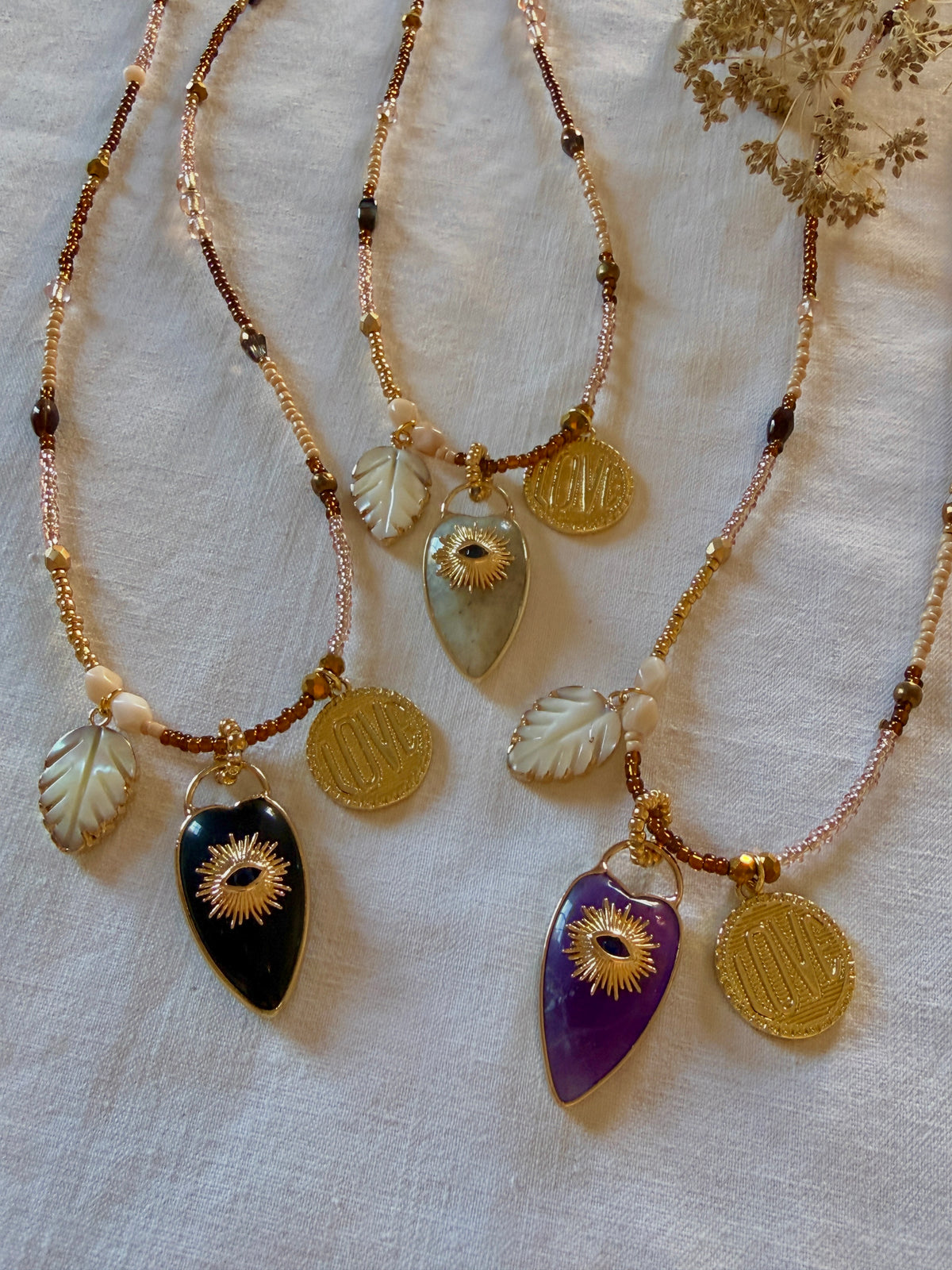 Grigri Love - ras de cou et son trio de pendentifs