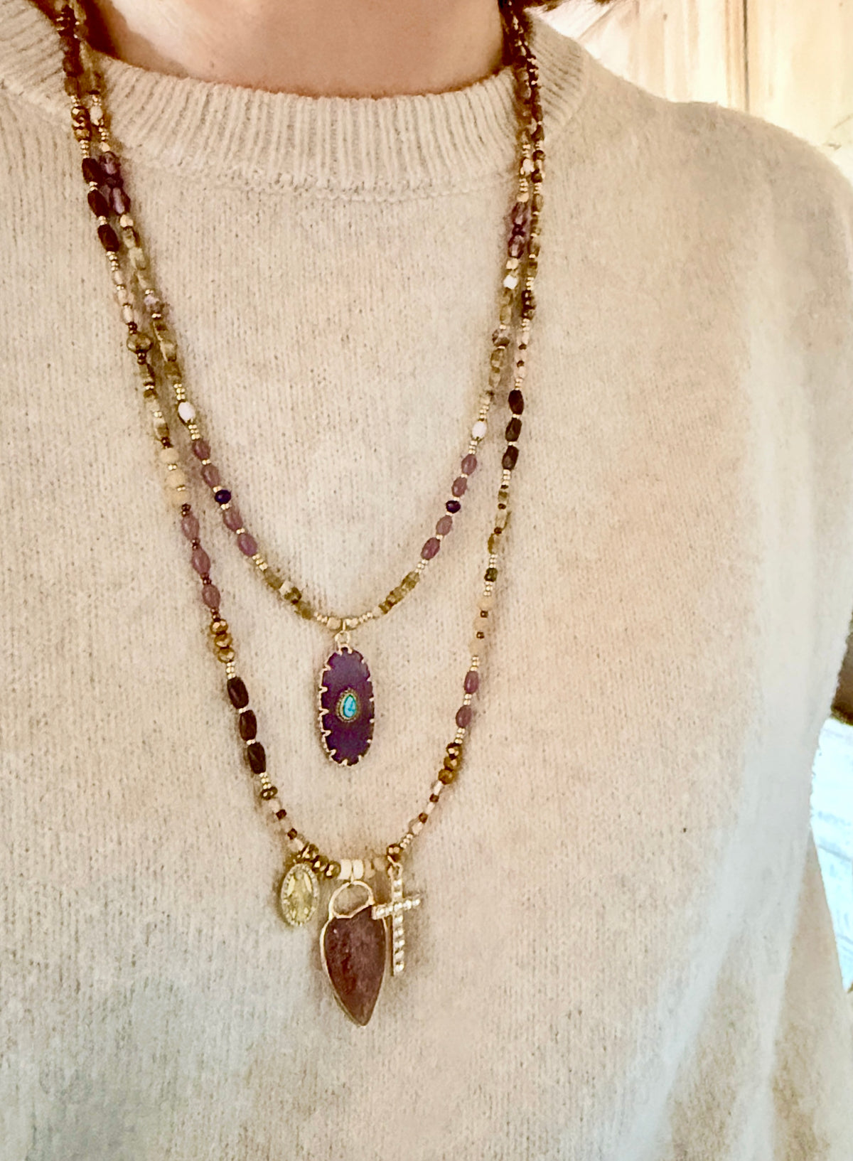 Indiana - collier mi long - pendentif ovale