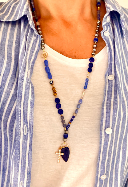 Lazuli – Sautoir bleu intense et son coeur