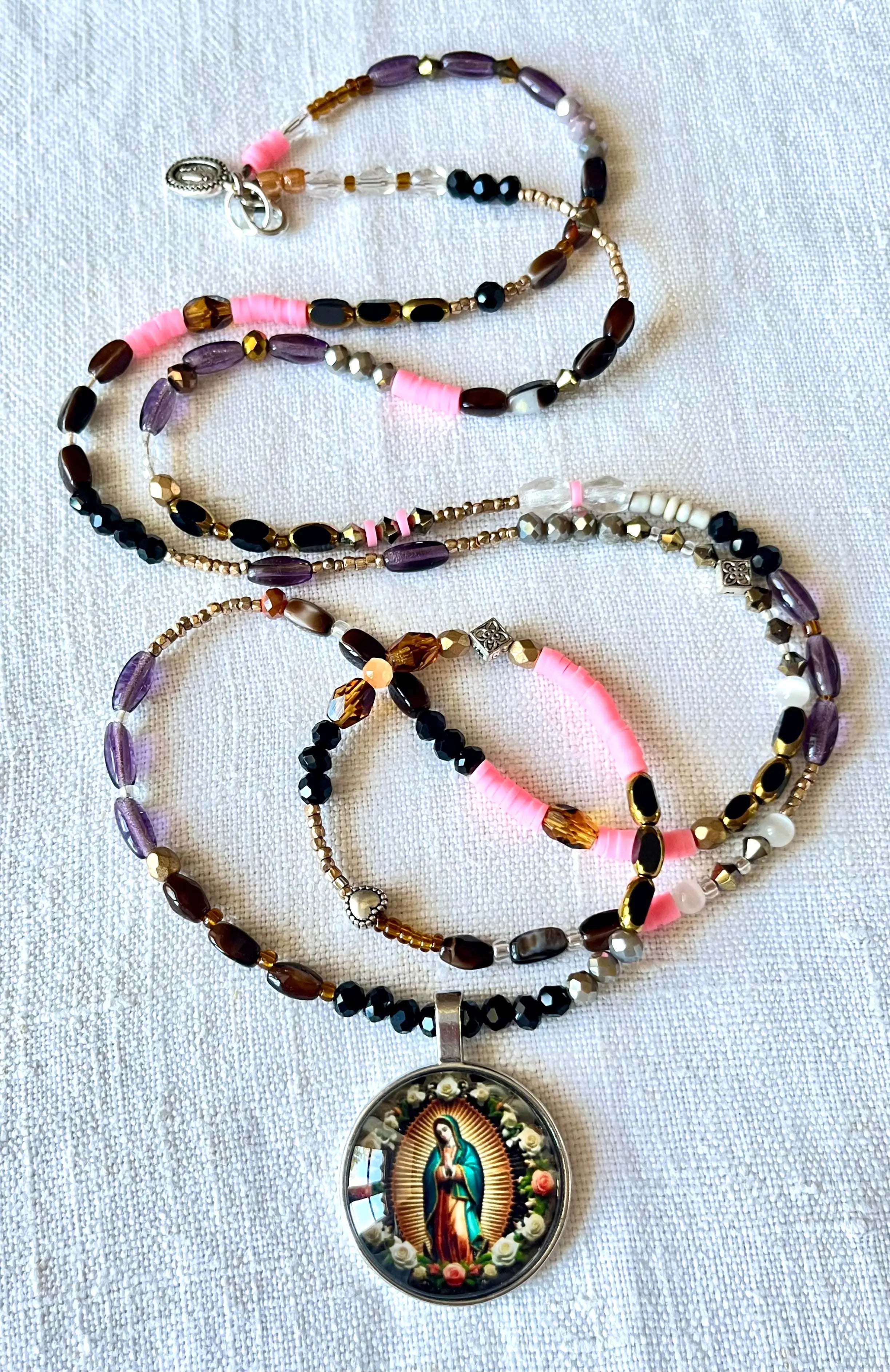 MÉDALI – Sautoir Guadalupe bronze & rose Ma boutique