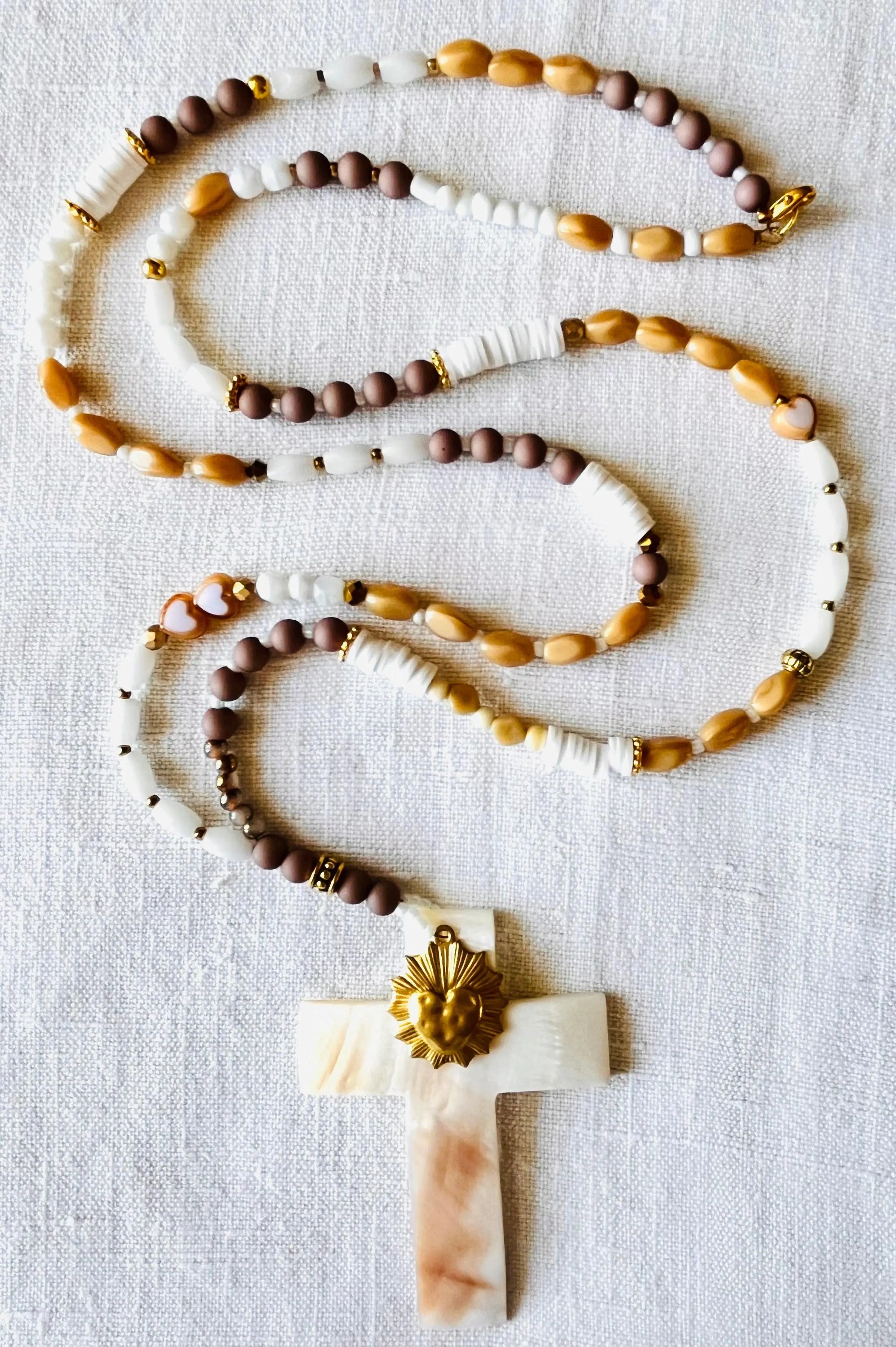 CHIARA – Sautoir croix nacre & pourpre Ma boutique