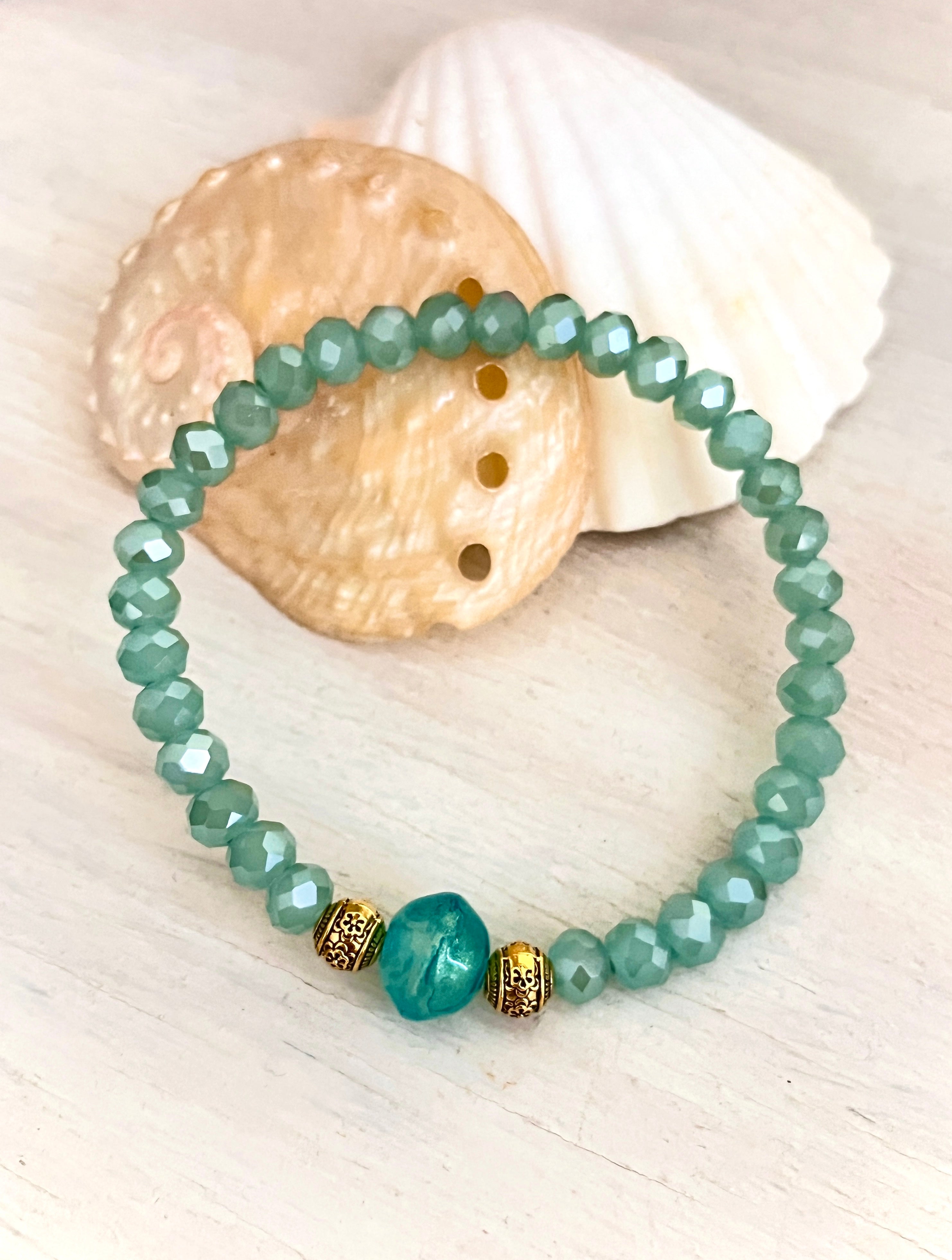 Néeris Bis – Bracelet perles facettes irisées