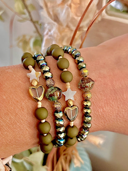 Neeris – Bracelet perles facettes irisées vert grisé