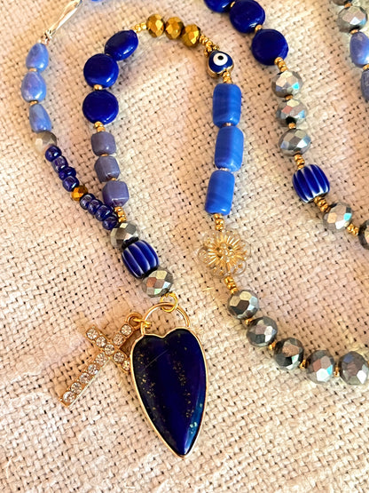 Lazuli – Sautoir bleu intense et son coeur