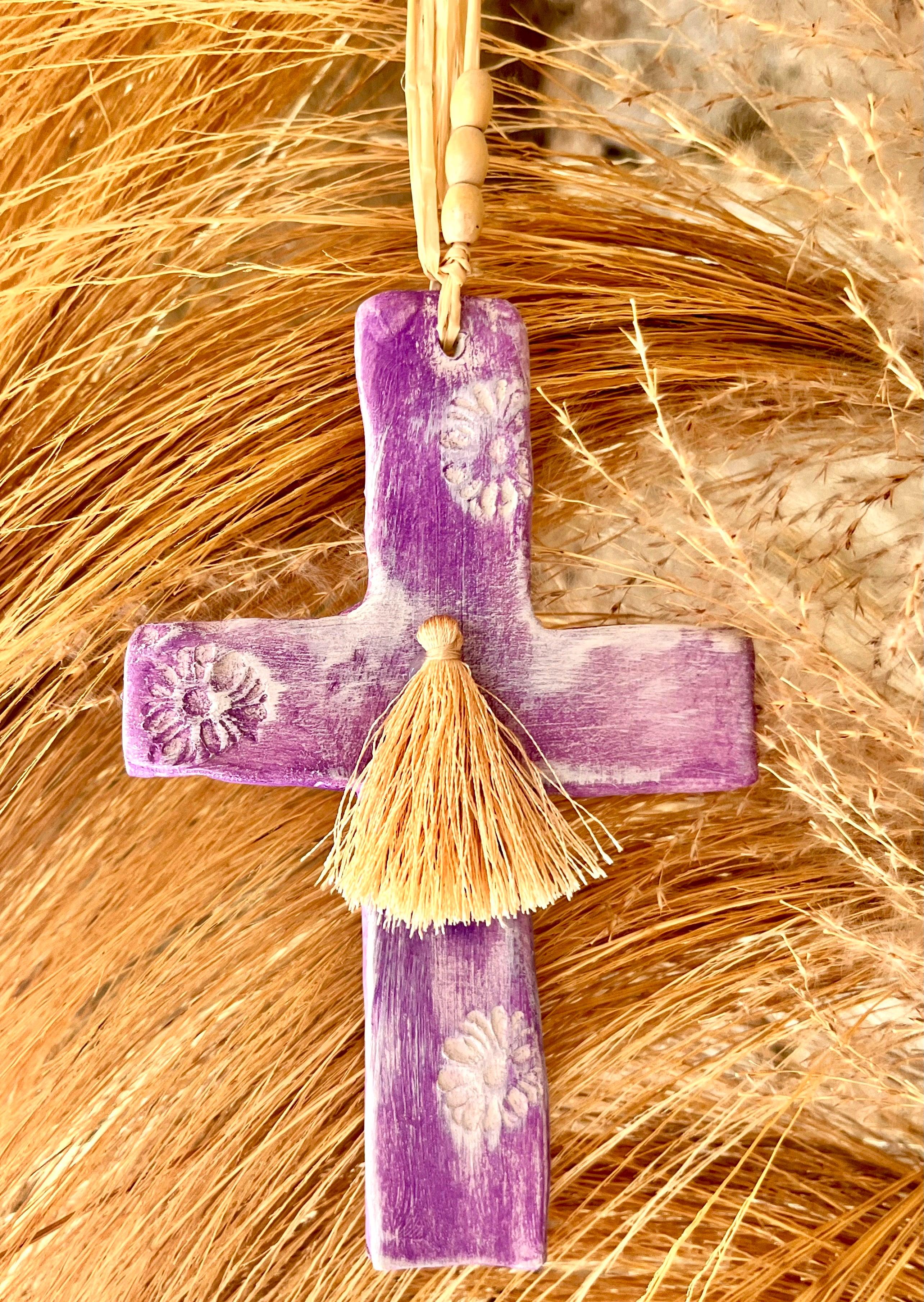 Croix Shabby – Déco murale Arastuce