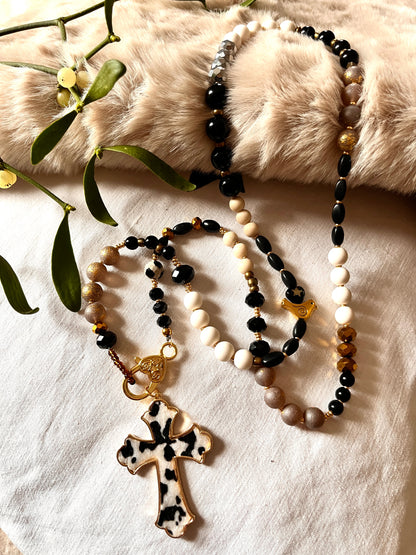 Mystic Noir et Ivoire – Collier mi long