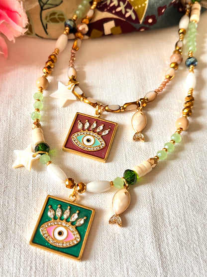 Niels-collier médaille  Eye et ses charm's Ma boutique